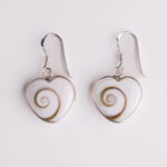 Srebrne naušnice “Srca sa šivinim okom“