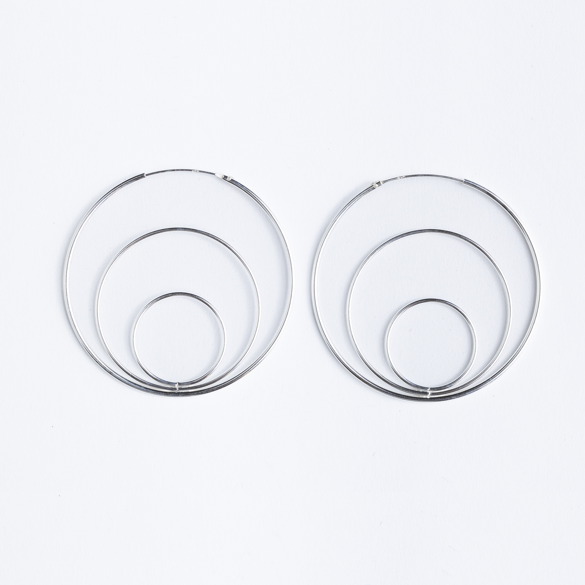 Srebrne naušnice “Krug u krugu u krugu” Srebrne naušnice “Krug u krugu u krugu”