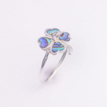 Srebrni prsten “Djetelina od sedefa”