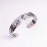 Srebrna narukvica “Hopi Kokopeli”