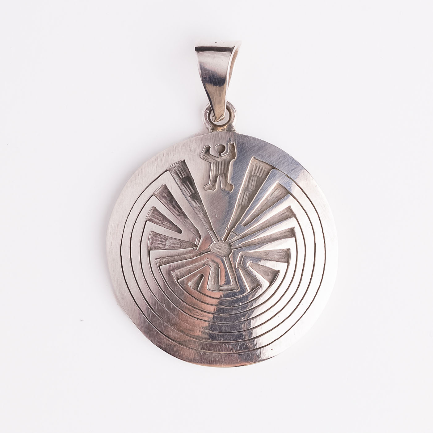 Srebrni privjesak “Man in maze” 1 Srebrni privjesak “Man in maze” 1