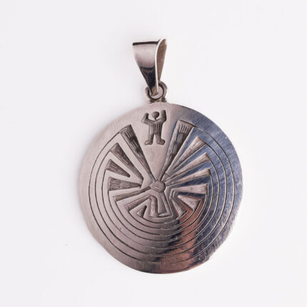 Srebrni privjesak “Man in maze” 2